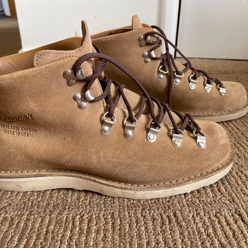 Mens Danner Hiking boots-  US 11